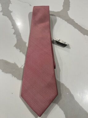 Uniqlo Red Microdot Silk Tie with Blue Tip Lining